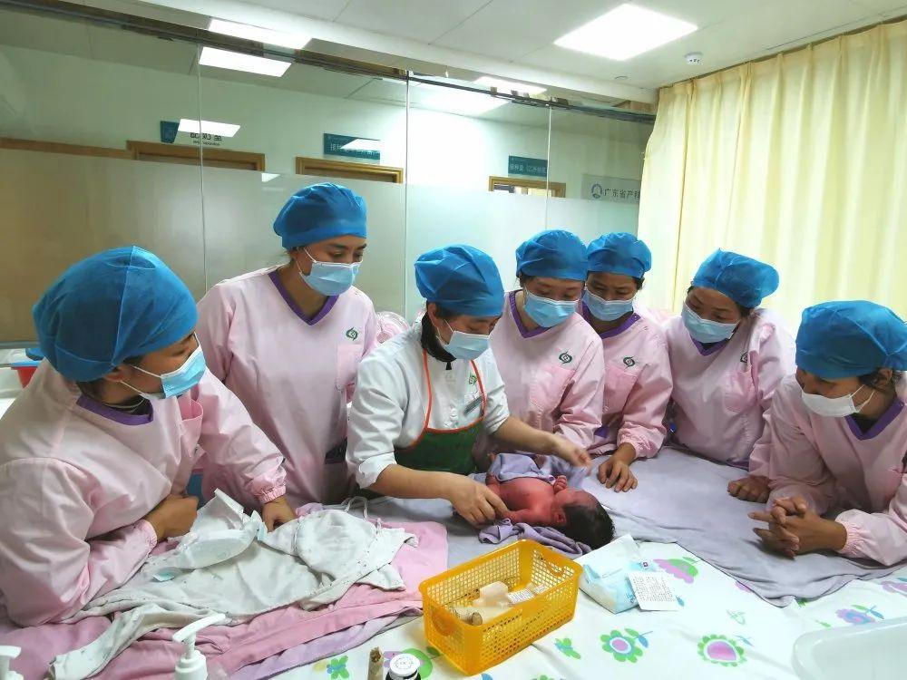 马边妇婴监护型护送